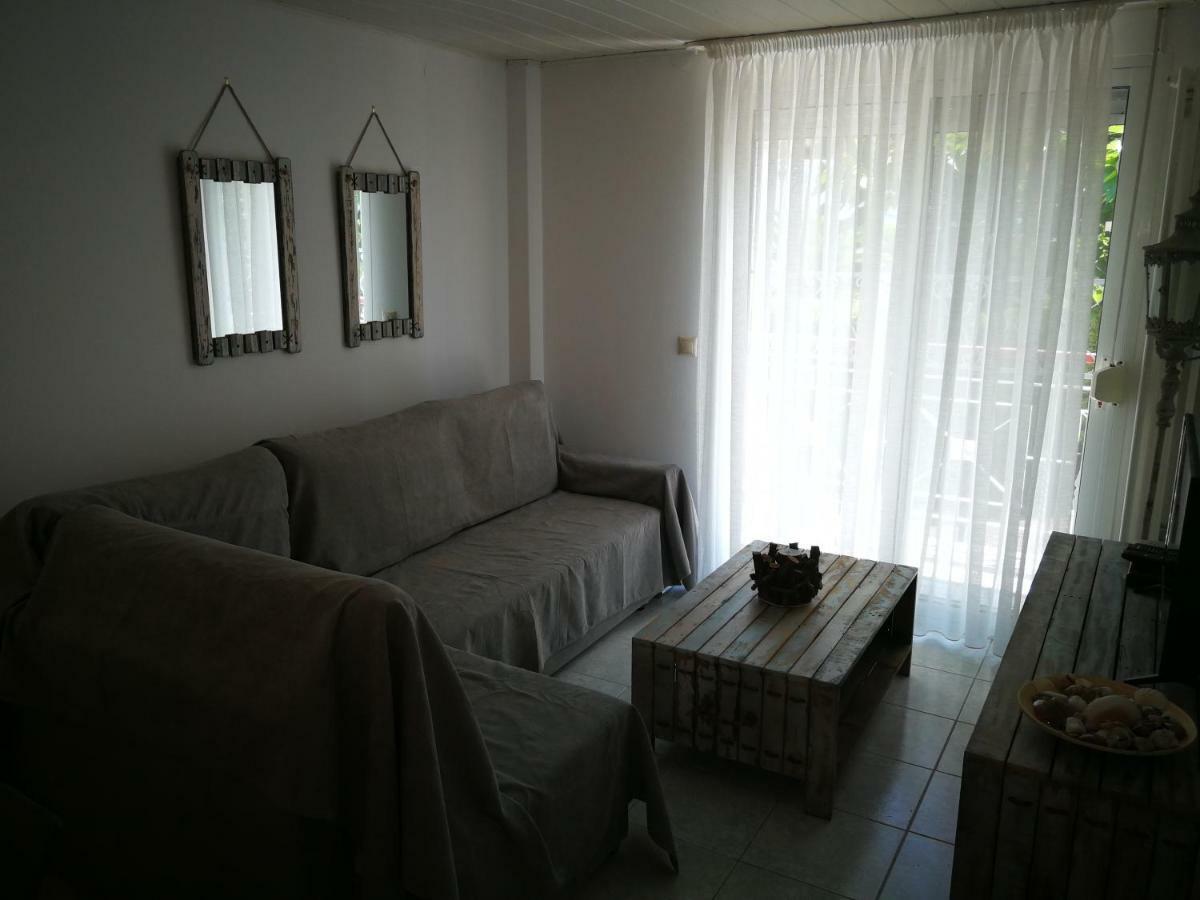 Nirvana House Sani  Bagian luar foto